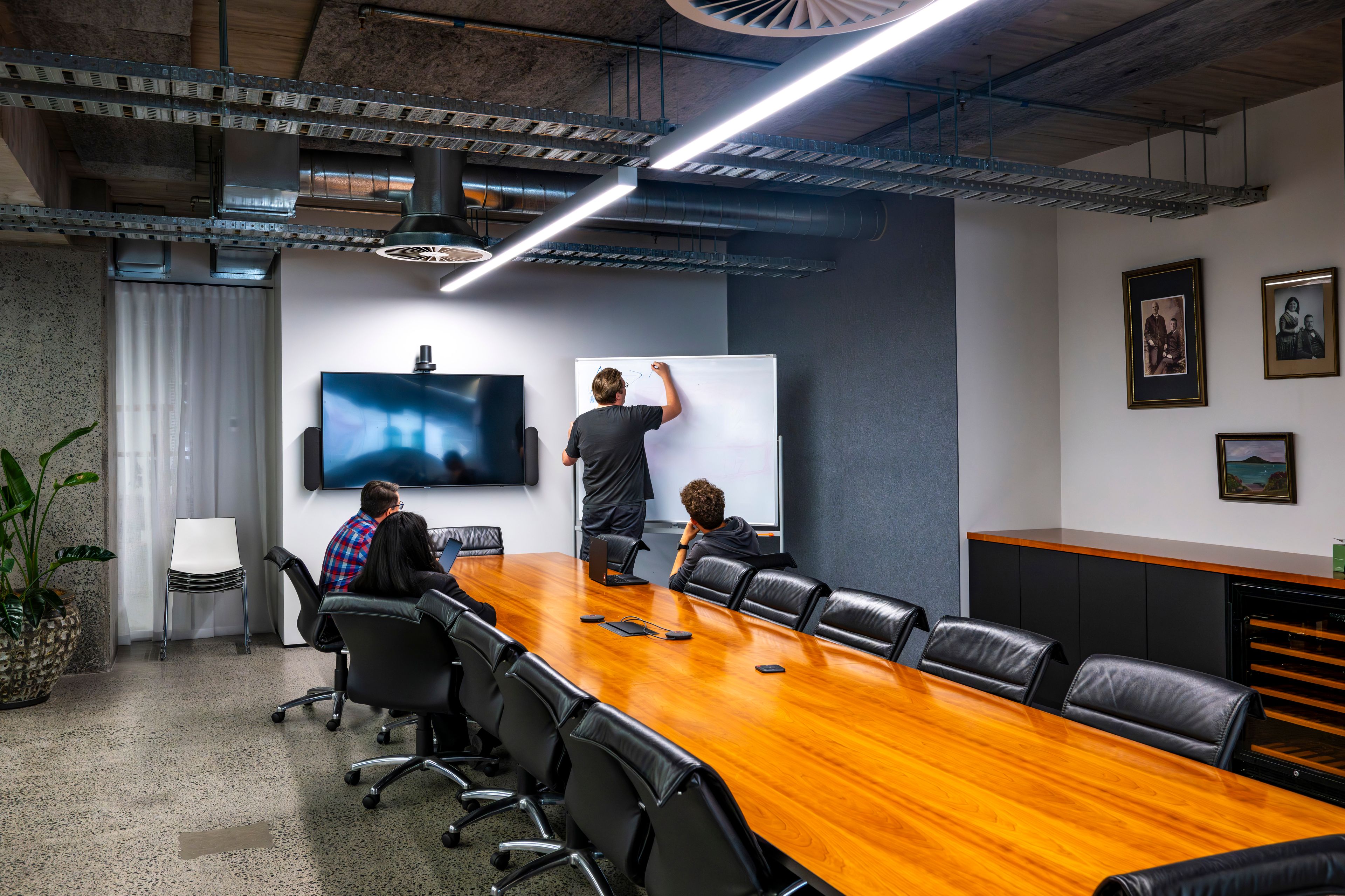 Meeting Rooms and Board Rooms 
